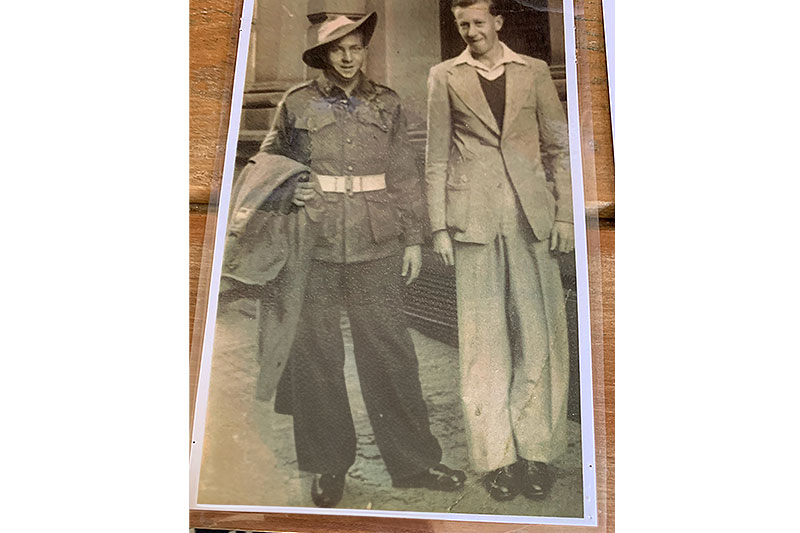 Arthur (in uniform) aged 21 with his brother Allen